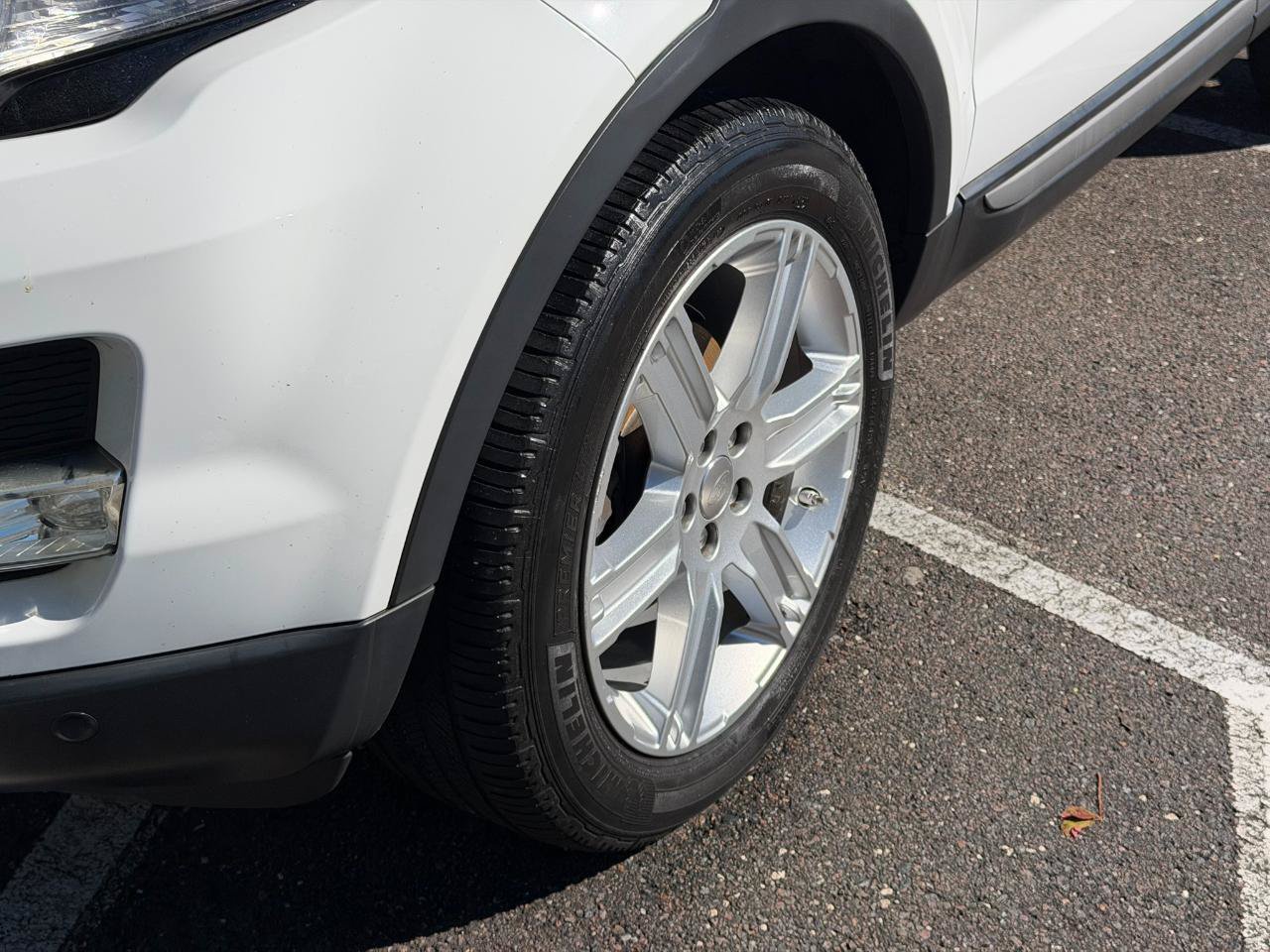 Used 2015 Land Rover Range Rover Evoque Pure Plus AWD/4WD image 7
