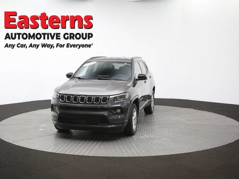 Used 2024 Jeep Compass Latitude AWD/4WD image 52