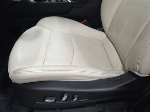 Used 2023 Cadillac XT6 Sport image 26