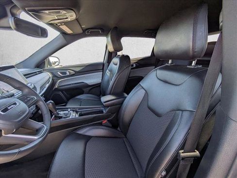 Used 2024 Jeep Compass Latitude AWD/4WD image 8