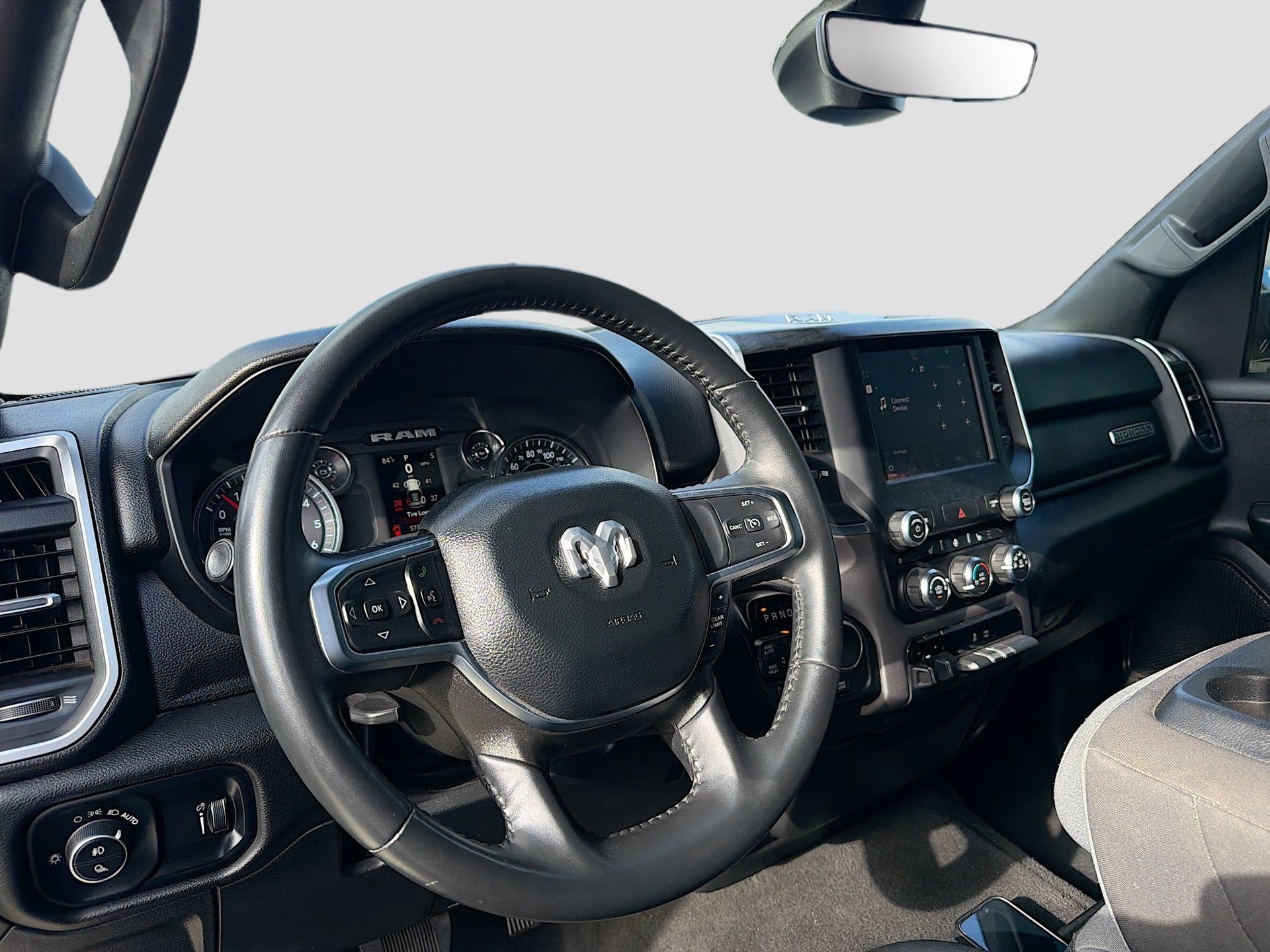 Used 2024 RAM 1500 Big Horn AWD/4WD image 9