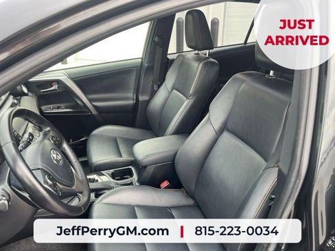 Used 2016 Toyota RAV4 SE AWD/4WD image 10