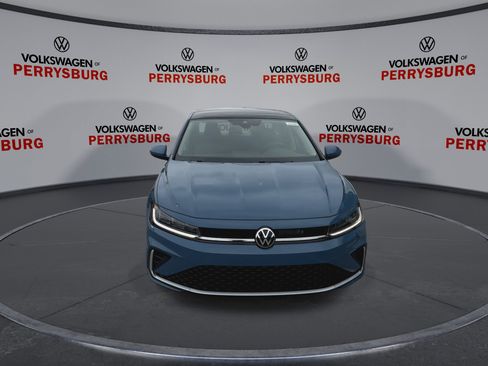 New 2026 Volkswagen Jetta SE image 3