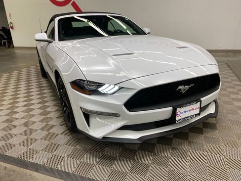 Used 2022 Ford Mustang Premium image 2