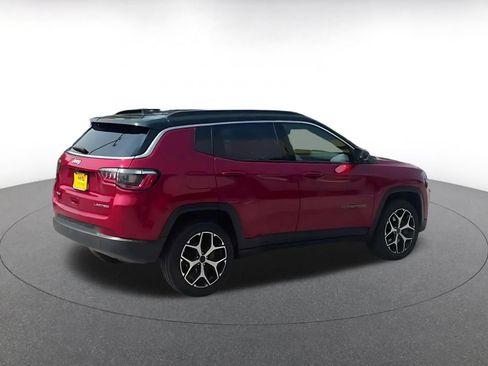 Used 2025 Jeep Compass Limited AWD/4WD image 14