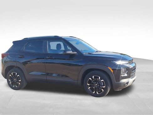 Certified 2023 Chevrolet TrailBlazer LT w/ Convenience Package image 7