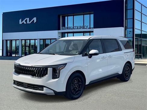 New 2026 Kia Carnival LXS image 3