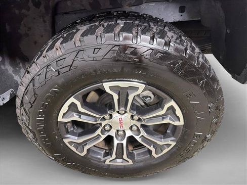 Used 2024 GMC Canyon AT4 w/ AT4 Premium Package AWD/4WD image 19