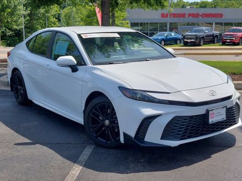 Certified 2025 Toyota Camry SE FWD image 43