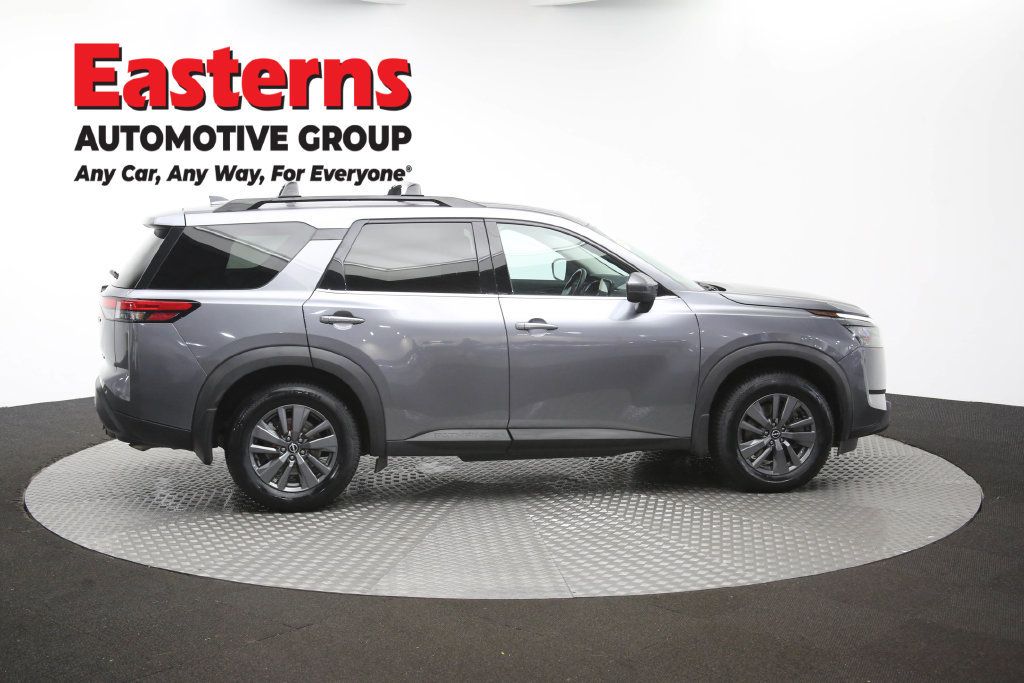 Used 2023 Nissan Pathfinder SV w/ SV Premium Package AWD/4WD image 50
