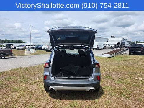 Used 2022 Ford Escape SEL w/ Technology Package FWD image 30