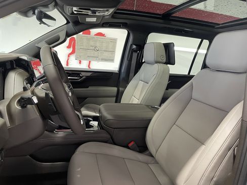 New 2026 GMC Yukon XL Elevation w/ Elevation Premium Package image 16