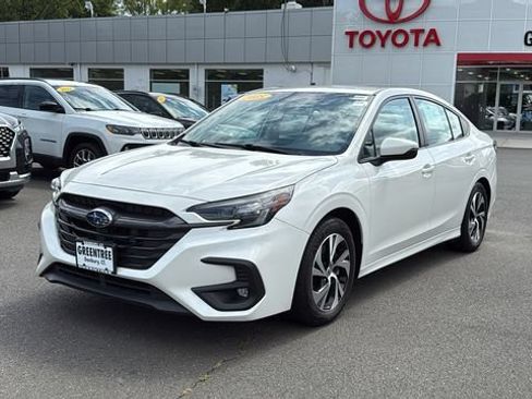 Used 2025 Subaru Legacy Premium AWD/4WD image 3