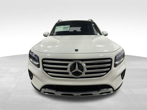 New 2026 Mercedes-Benz GLB 250 4MATIC image 2