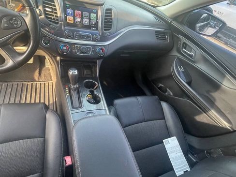 Used 2018 Chevrolet Impala LT FWD image 13