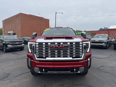 Used 2024 GMC Sierra 2500 Denali w/ Denali Reserve Package image 2