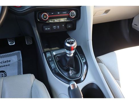 Used 2019 Hyundai Veloster Turbo Ultimate FWD image 22