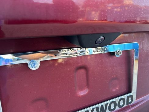 New 2026 Jeep Grand Cherokee Altitude image 22