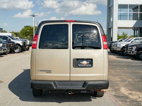 Used 2013 Chevrolet Express 3500 LS image 8