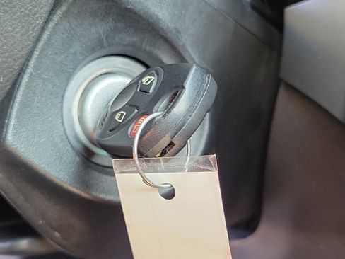 Used 2018 Ford Escape SE FWD image 28