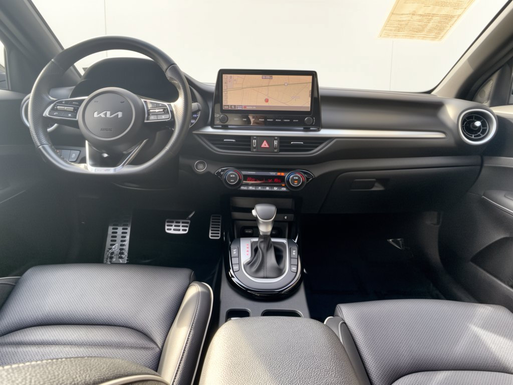 Used 2023 Kia Forte GT-Line w/ GT-Line Premium Package FWD image 17