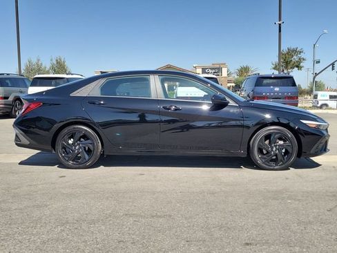 New 2026 Hyundai Elantra SEL Sport FWD image 31