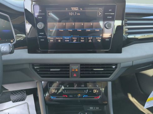 New 2026 Volkswagen Jetta SE image 29