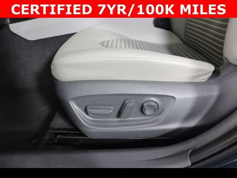 Used 2021 Toyota Camry SE image 21