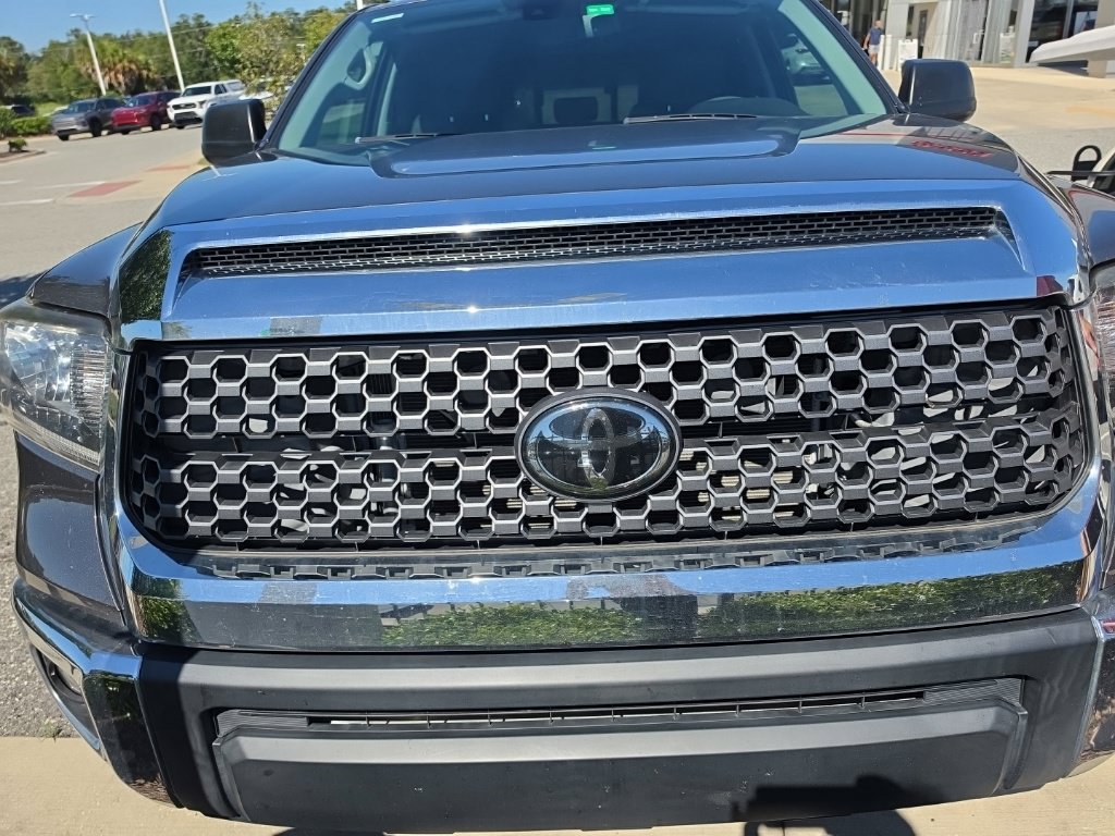 Used 2021 Toyota Tundra SR5 w/ SR5 Upgrade Package AWD/4WD image 3