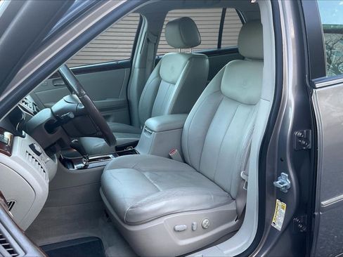 Used 2006 Cadillac DTS w/ Sun And Sound Package image 19