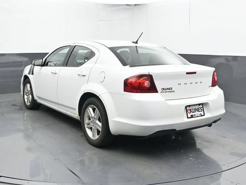 Used 2013 Dodge Avenger SXT FWD image 9