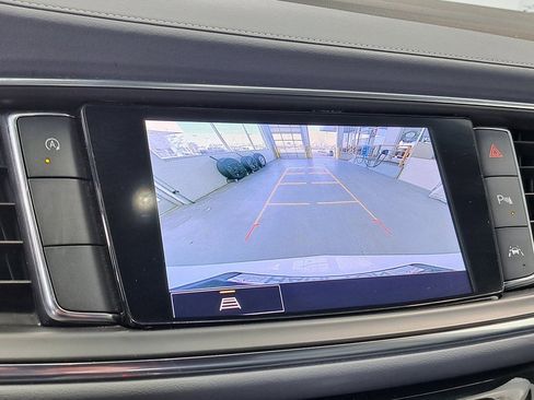 Used 2023 Buick Enclave Essence image 16