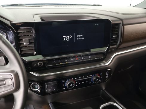 Used 2024 Chevrolet Silverado 1500 High Country w/ High Country Premium Package AWD/4WD image 5