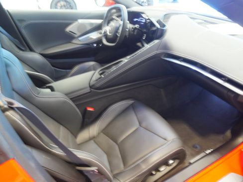 Used 2024 Chevrolet Corvette Stingray Preferred Cpe w/ Z51 Performance Package RWD image 13