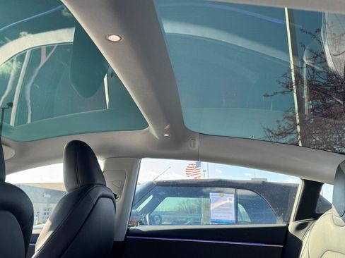 Used 2024 Tesla Model 3 image 9