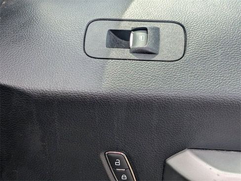 Used 2020 Ford F150 Lariat w/ Equipment Group 502A Luxury image 32