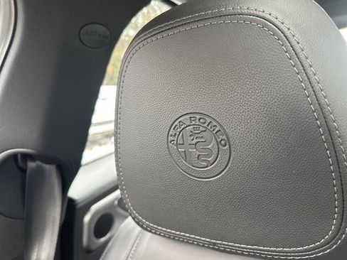 Used 2023 Alfa Romeo Giulia Veloce image 20