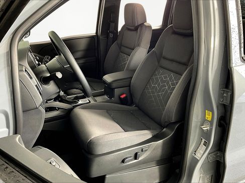 New 2026 Nissan Frontier SV AWD/4WD image 16