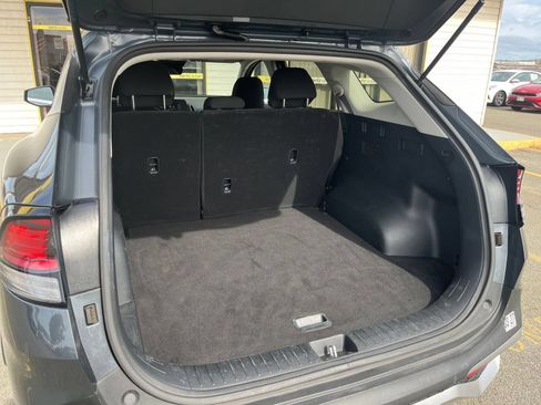 Used 2025 Kia Sportage LX FWD image 29