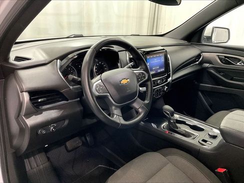 Used 2023 Chevrolet Traverse LT w/ LPO, Floor Liner Package AWD/4WD image 8