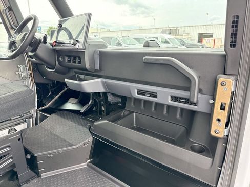 Used 2024 Chevrolet Brightdrop 600 w/ Battery Pack, Max Range AWD/4WD image 38