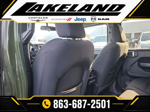 Used 2021 Jeep Wrangler Unlimited Sport AWD/4WD image 12