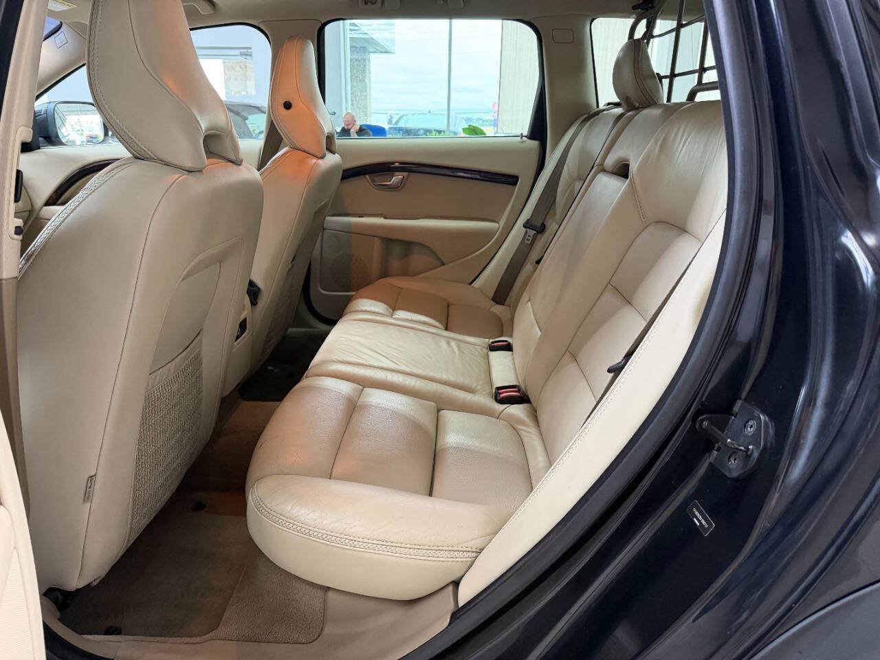 Used 2010 Volvo XC70 T6 AWD/4WD image 12