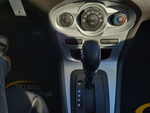 Used 2017 Ford Fiesta SE image 20
