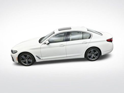 Used 2023 BMW 530i w/ Convenience Package image 24