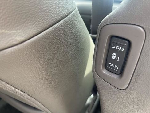 Used 2013 Honda Odyssey EX-L image 18