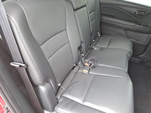 Used 2023 Honda Passport EX-L image 12