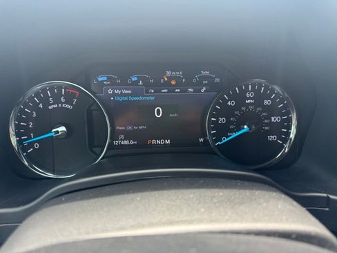 Used 2019 Ford Expedition XLT w/ Equipment Group 202A RWD image 16