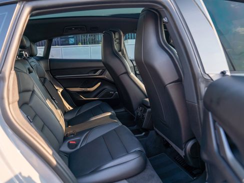 Certified 2023 Porsche Taycan 4 Cross Turismo AWD/4WD image 25