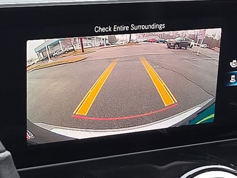 Used 2021 Mercedes-Benz GLB 250 GLB 250 image 33